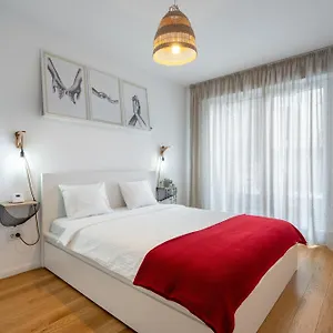 Papini's -apartment With Big Terrace Bucureşti