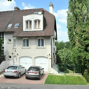 Hillside Premium Budapesta
